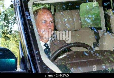 Le comte de Wessex, arrive à Crathie Kirk pour assister à un service de l'église du dimanche près de Balmoral. Date de la photo: Dimanche 14 août 2022. Banque D'Images