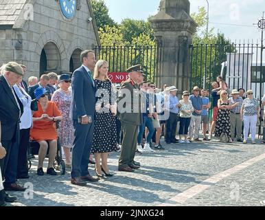 Tanaiste Leo Varadkar et la ministre de la Justice Helen McEntee assistent à la commémoration en 100th du révolutionnaire irlandais Michael Collins et de l'ancien ministre Arthur Griffith au cimetière Glasnevin de Dublin. Date de la photo: Dimanche 14 août 2022. Banque D'Images