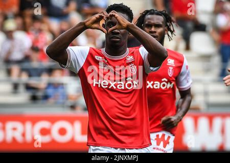 Reims, France, France. 14th août 2022. Folarin BALOGUN de Reims célèbre son but lors du match de Ligue 1 entre le Stade de Reims et Clermont foot 63 au stade Auguste Delaune sur 14 août 2022 à Reims, France. (Image de crédit : © Matthieu Mirville/ZUMA Press Wire) Banque D'Images