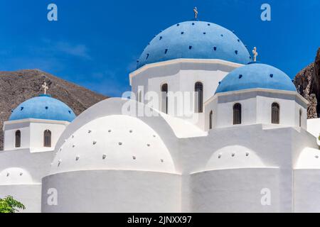 Église de la Sainte Croix (Timios Stavros), Perissa, Santorin, Iles grecques, Grèce. Banque D'Images