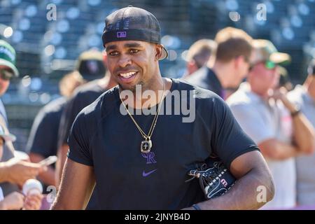 13 août 2022 : Wynton Bernard, le péroné du centre du Colorado (36) pendant la pratique de la batte avec les diamants de l'Arizona et les Rocheuses du Colorado, qui se sont tenus à Coors Field, à Denver Co. David Seelig/Cal Sport Medi Banque D'Images