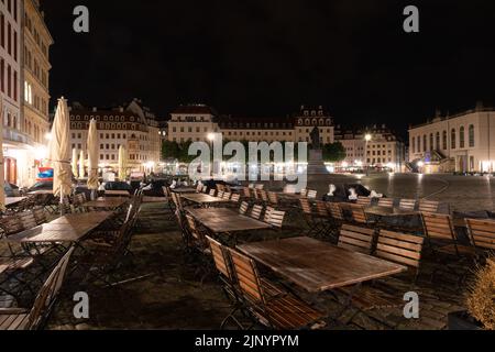 Dresde, Saxe, Allemagne, place du marché 10 juillet 2022 dans la vieille ville la nuit Banque D'Images