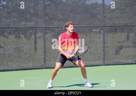 Pablo Carreño Busta, joueur de tennis espagnol, s'entraîne à l'ouverture de la Banque nationale à Montréal, Canada, sur 6 août 2022. Banque D'Images