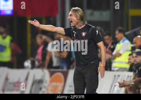 Salerno, Italie. 14th août 2022. Coach Davide Nicola ( États-Unis. Salernitana 1919) pendant la série Un match de 2022/23 entre les Etats-Unis Salernitana1919 et COMME Roma Arechi Stadium crédit: Agence de photo indépendante / Alay Live News Banque D'Images