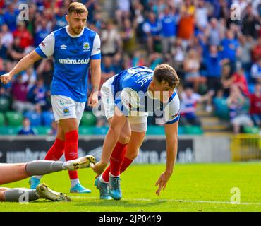 Ethan Devine en action - Linfield vs Portatown, Windsor Park Belfast, dimanche 14th août 2022 Banque D'Images