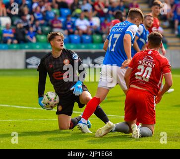 Jethren Barr en action - Linfield vs Portatown, Windsor Park Belfast, dimanche 14th août 2022 Banque D'Images