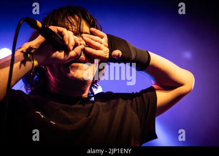 Copenhague, Danemark. 14th août 2022. Le groupe de rock indépendant américain Bright Eyes donne un concert à VEGA à Copenhague. Ici, le chanteur et musicien Conor Oberst est vu en direct sur scène. (Crédit photo : Gonzales photo/Alamy Live News Banque D'Images