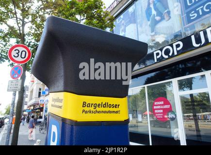 Billetterie pour le parking, sans espèces, Berlin, Allemagne Banque D'Images