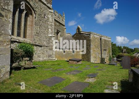 Église Llaneilian, point Lynas, Anglesey, pays de Galles du Nord. Banque D'Images