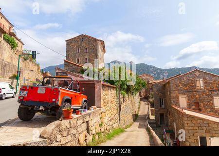 Olmeto, France - 25 août 2018: Photo de la rue Olmeto prise le jour de l'été, c'est une commune française, située dans le département de la Corse-du-Sud, sur l'île de Banque D'Images