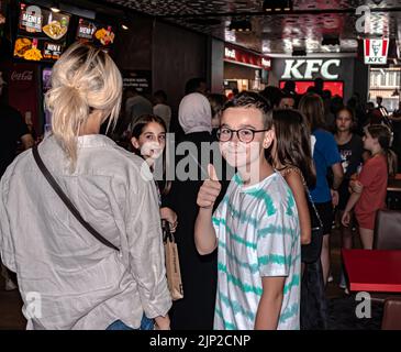 Le premier restaurant KFC à Sarajevo a ouvert ses portes aujourd'hui Banque D'Images