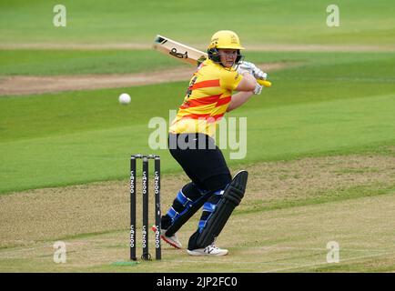 Bryony Smith de Trent Rockets battant pendant le match de cent à Edgbaston, Birmingham. Date de la photo: Lundi 15 août 2022. Banque D'Images