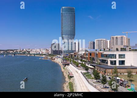 Belgrade Waterfront, quartier résidentiel moderne sur la rive de la rivière Sava, centre-ville depuis le pont Gazela Banque D'Images