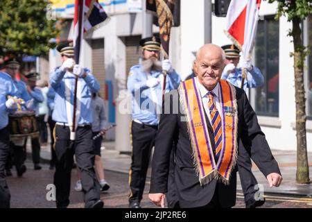 Ballymena, Royaume-Uni, 25th juin 2022. Membre du Loyal Orange Lodge no 746 au mini-douzième défilé annuel. Banque D'Images