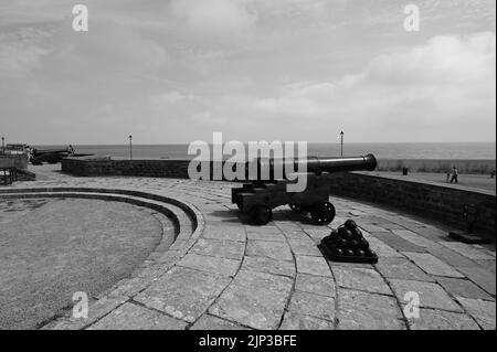 Cannon sur les remparts d'une forteresse de l'Artillerie anglaise. Banque D'Images