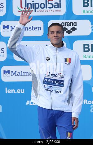 Rome, Italie. 15th août 2022. Rome, Italie 15.08.2022: Popovici David Romania remporte la médaille d'or dans le championnat final hommes 200m Freestyle en natation dans LEN European Aquatics à Rome 2022 à Foro Italico. Crédit : Agence photo indépendante/Alamy Live News Banque D'Images