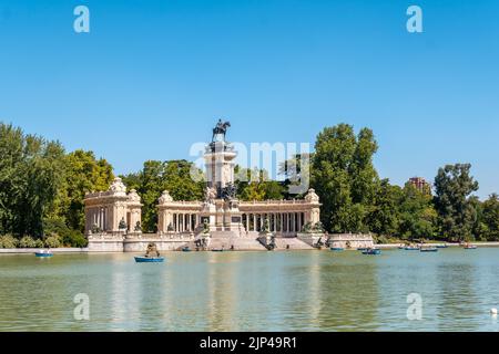 Les sites du parc El Retiro dans la ville de Madrid, Espagne Banque D'Images