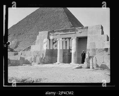 La quatrième pyramide de Gizeh, etc. (récemment découvert). Temple de Nefru. Près de la grande pyramide Banque D'Images