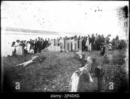 Les funérailles de la reine Narelle, épouse du roi Merriman au lac Wallaga, William Henry Corkhill Banque D'Images