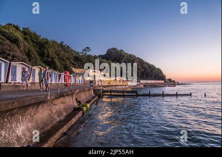 Crépuscule à Colwell Bay, île de Wight Banque D'Images