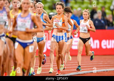 MUNCHEN, ALLEMAGNE - AOÛT 15: Silke Jonkman des pays-Bas en compétition pour les finales féminines de 10,000m aux Championnats d'Europe Munich 2022 à l'Olympiastadion sur 15 août 2022 à Munchen, Allemagne (photo par Andy Astfalck/BSR Agency) Banque D'Images