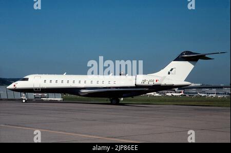 A Bombardier BD-700-1A-10 Global Express Business, Executive, Corporate, private, Jet, Enregistré en Suisse sous le nom de HB-JGO. Banque D'Images