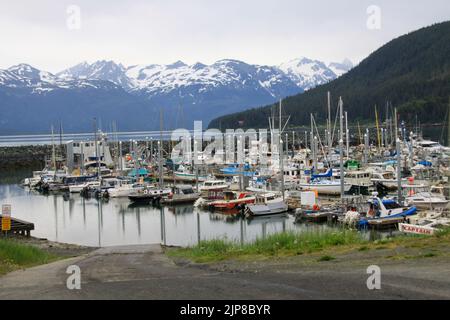 Bateaux de pêche à Haines un lieu désigné par recensement situé à Haines Borough, Alaska, États-Unis. Il se trouve dans la partie nord du Panhandle de l'Alaska Banque D'Images