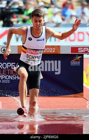 Munich 2022, Allemagne. 16th août 2022. Les épreuves de la course de steeplechase 3000m pour hommes le deuxième jour des Championnats d'Europe d'athlétisme, à Munich 2022, en Allemagne, le mardi 16 août 2022. La deuxième édition des Championnats d'Europe a lieu du 11 au 22 août et comporte neuf sports. BELGA PHOTO BENOIT DOPPAGNE crédit: Belga News Agency/Alay Live News Banque D'Images