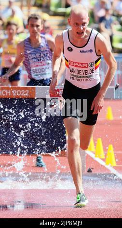 Munich 2022, Allemagne. 16th août 2022. Le Belge Tim Van de Velde photographié en action pendant les épreuves de la course de steeplechase 3000m pour hommes, le deuxième jour des Championnats d'Europe d'athlétisme, à Munich 2022, en Allemagne, le mardi 16 août 2022. La deuxième édition des Championnats d'Europe a lieu du 11 au 22 août et comporte neuf sports. BELGA PHOTO BENOIT DOPPAGNE crédit: Belga News Agency/Alay Live News Banque D'Images