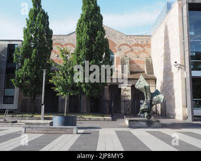 NUERNBERG, ALLEMAGNE - VERS JUIN 2022: Germanisches Nationalmuseum, musée national allemand de traduction Banque D'Images