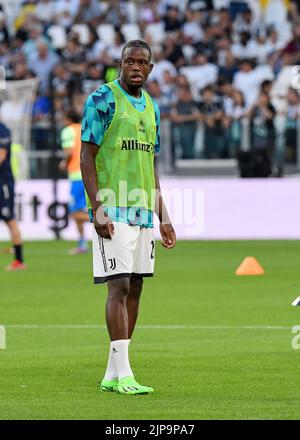 Denis Zakaria, du FC Juventus, se réchauffe lors de la série Un match de 2022/23 entre le FC Juventus et le FC US Sassuolo au stade Allianz de 15 août 2022, à Turin, en Italie Banque D'Images