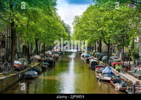 Canal d'eau , Amsterdam Hollande, pays-Bas Europe Banque D'Images