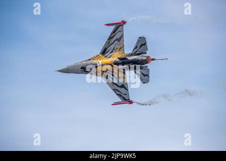 Composante aérienne belge (bac) F-16 Faucon de combat aéroporté au Royal International Air Tattoo 2022 Banque D'Images