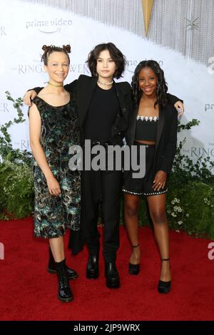 15 août 2022, ville de Culver, CA, Etats-Unis: LOS ANGELES - AOÛT 15: Sofia Rosinsky, Riley Lai Nelet, Camryn Jones au Seigneur des anneaux: Les anneaux de puissance première projection aux studios de Culver sur 15 août 2022 à Culver City, CA (image de crédit: © Kay Blake/ZUMA Press Wire) Banque D'Images