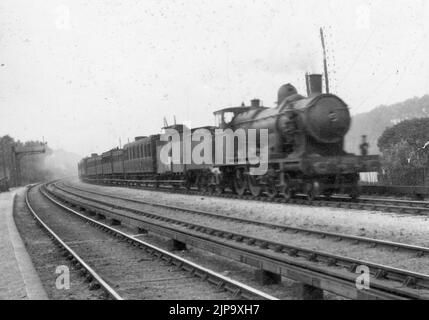 Treni e Tram - Locomotiva a vapore in localit sconosciuta (anni 10) Banque D'Images