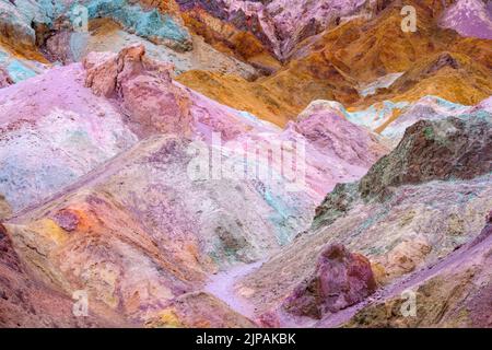Artistes Palette colorée, Bad Lands Artists Drive Parc national de la Vallée de la mort, Californie, Amérique du Nord, États-Unis Banque D'Images