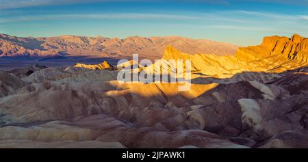 Lever du soleil matin, Zabriskie point, parc national de la Vallée de la mort, Californie, Amérique du Nord, États-Unis Banque D'Images