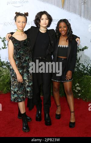 Sofia Rosinsky, Riley Lai Nelet, Camryn Jones au Seigneur des anneaux : les anneaux du pouvoir première projection aux studios Culver sur 15 août 2022 à Culver City, CA (photo de Katrina Jordan/Sipa USA) Banque D'Images