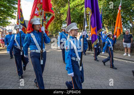 13 août 2022, Londonderry, The East Bank Protestant Boys Flûte Band prenant part au soulagement annuel de la parade de Derry, la plus grande parade d'ordre loyal. Banque D'Images