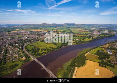 Vue sur l'Aearial Pont Foyle, Londonderry, Derry, Irlande du Nord . Banque D'Images