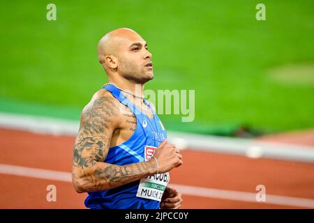 MUNCHEN, ALLEMAGNE - AOÛT 16: Lamont Marcell Jacobs d'Italie après avoir franchi la ligne d'arrivée en première place tout en participant à la finale hommes 100m lors des championnats d'Europe Munich 2022 à l'Olympiastadion on sur 16 août 2022 à Munchen, Allemagne (photo par Andy Astfalck/BSR Agency) Banque D'Images
