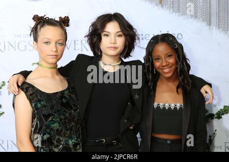 Pasadena, CA. 16th août 2022. Sofia Rosinsky, Riley Lai Nelet, Camryn Jones à l'arrivée pour L'AMERICA'S GOT TALENT (AGT) saison 17 spectacle en direct tapis rouge, Hôtel Sheraton Pasadena, Pasadena, CA 16 août 2022. Crédit : Priscilla Grant/Everett Collection/Alay Live News Banque D'Images