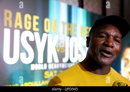 Evander Holyfield lors d'une conférence de presse à l'hôtel Shangri-la à Djeddah, Arabie Saoudite. Date de la photo: Mercredi 17 août 2022. Banque D'Images