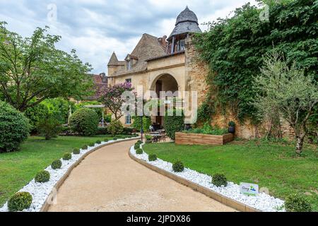 (C) Denis TRASFI / MAXPPP - à Sarlat-la-Canéda le 16-08-2022 - le Présidial Banque D'Images