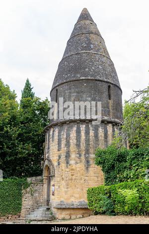 (C) Denis TRASFI / MAXPPP - à Sarlat-la-Canéda le 16-08-2022 - Lanterne des morts Banque D'Images