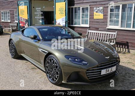 Aston Martin DBS 5,2 V12 Superleggera OHMSS Edition (2019), Aston Martin Heritage Day 2022, Brooklands Museum, Weybridge, Surrey, Angleterre, Royaume-Uni, Europe Banque D'Images