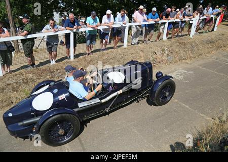 Aston Martin Ulster (1935) sur Test Hill, Aston Martin Heritage Day 2022, Brooklands Museum, Weybridge, Surrey, Angleterre, Royaume-Uni, Europe Banque D'Images