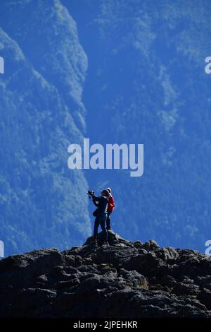 Beluga point, Alaska, États-Unis. 27th juillet 2022. Béluga point est un lieu d'observation populaire pour les touristes, au sud d'Anchorage sur l'autoroute entre Anchorage et Seward, Wednesday 27 juillet 2022. (Image de crédit : © Mark Hertzberg/ZUMA Press Wire) Banque D'Images
