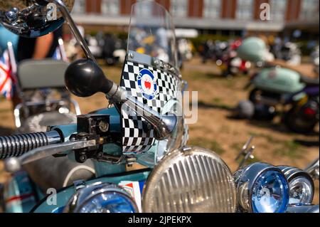 Lambretta moped à l'événement Gathering uk Banque D'Images