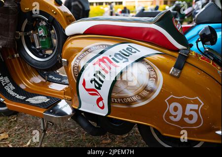 Lambretta moped à l'événement Gathering uk Banque D'Images